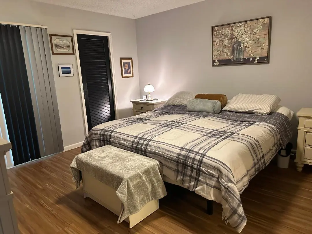 master bedroom at 2023 Lyndhurst I, Deerfield Beach