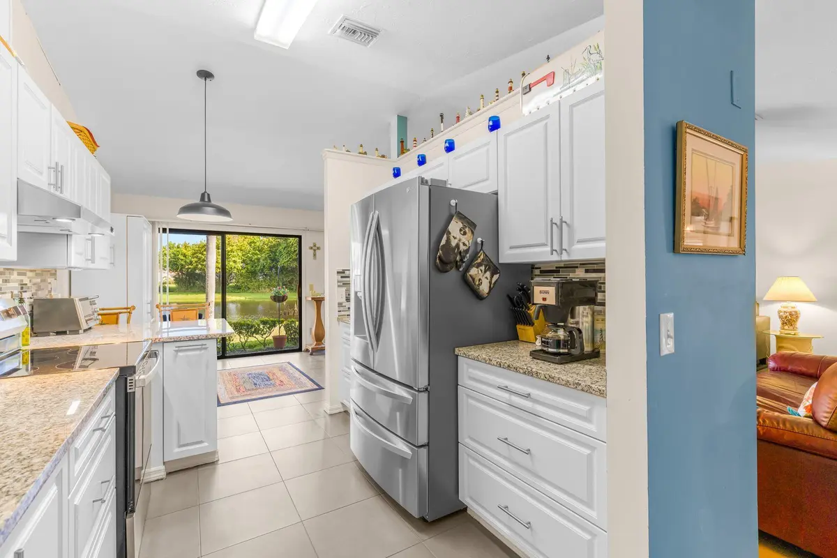 634 CENTRE Court 102, Vero Beach, FL – photo 5