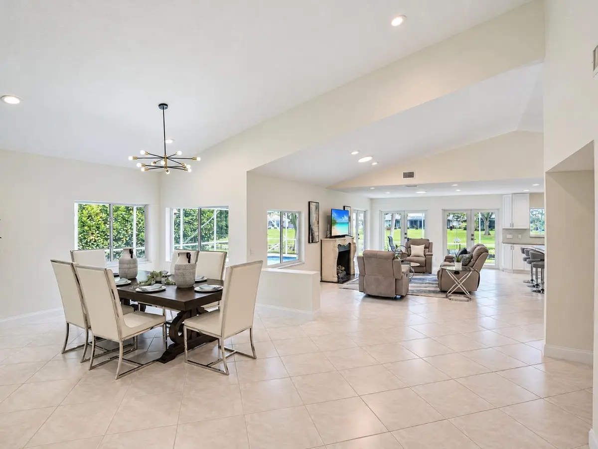 Dining Room at 3516 Pine Haven Circle, Boca Raton