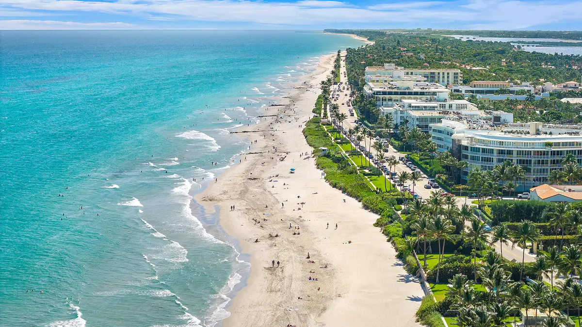 Palm Beach at 190 S County Road, Palm Beach