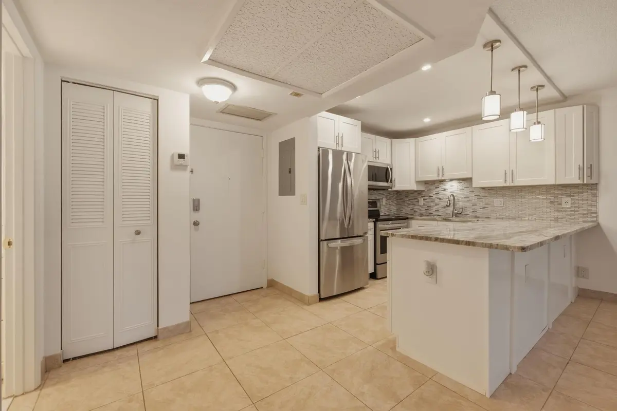 255 S Cypress Road 315, Pompano Beach, FL – photo 4