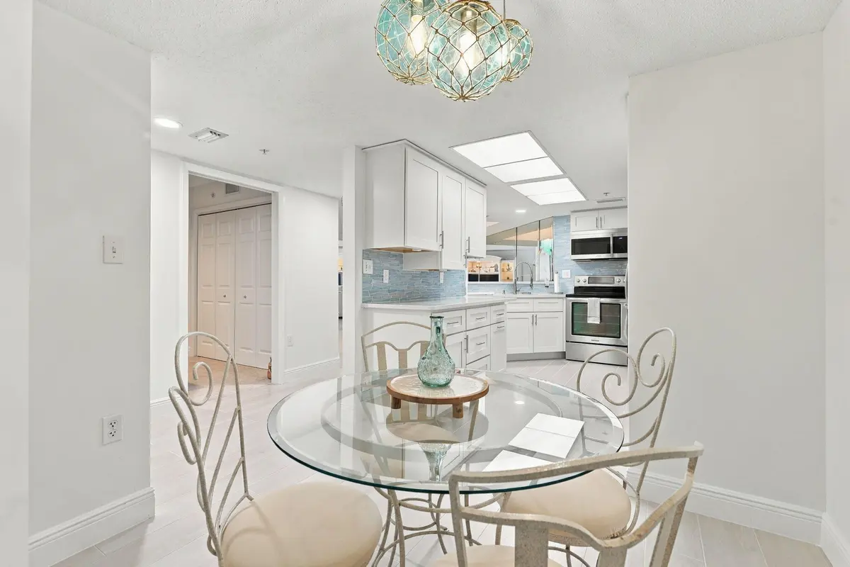 7-web-or-mls-0V8A8910 at 3880 N Hwy A1A 503,