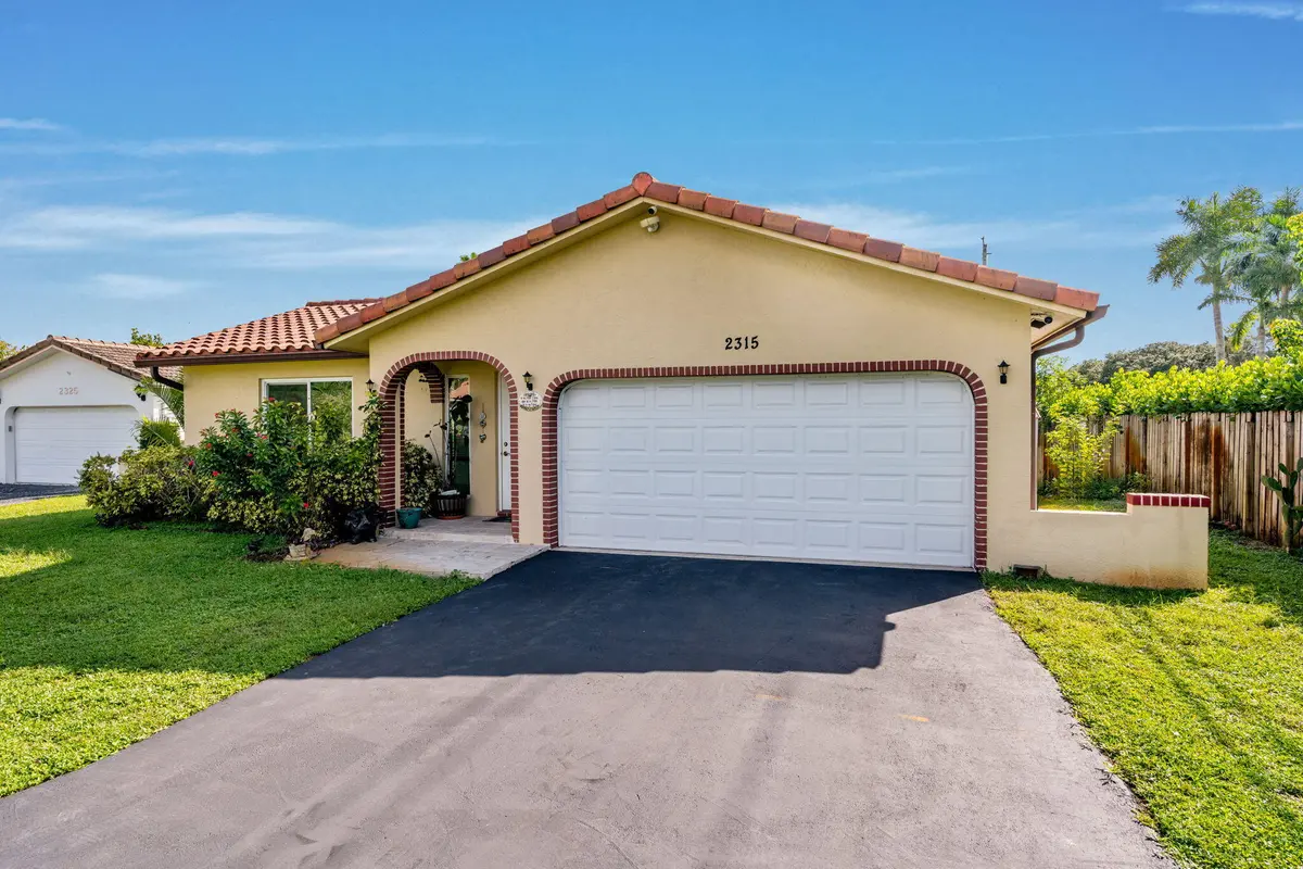 2-web-or-mls-A7400919 at 2315 NW 98th Lane, Coral Springs
