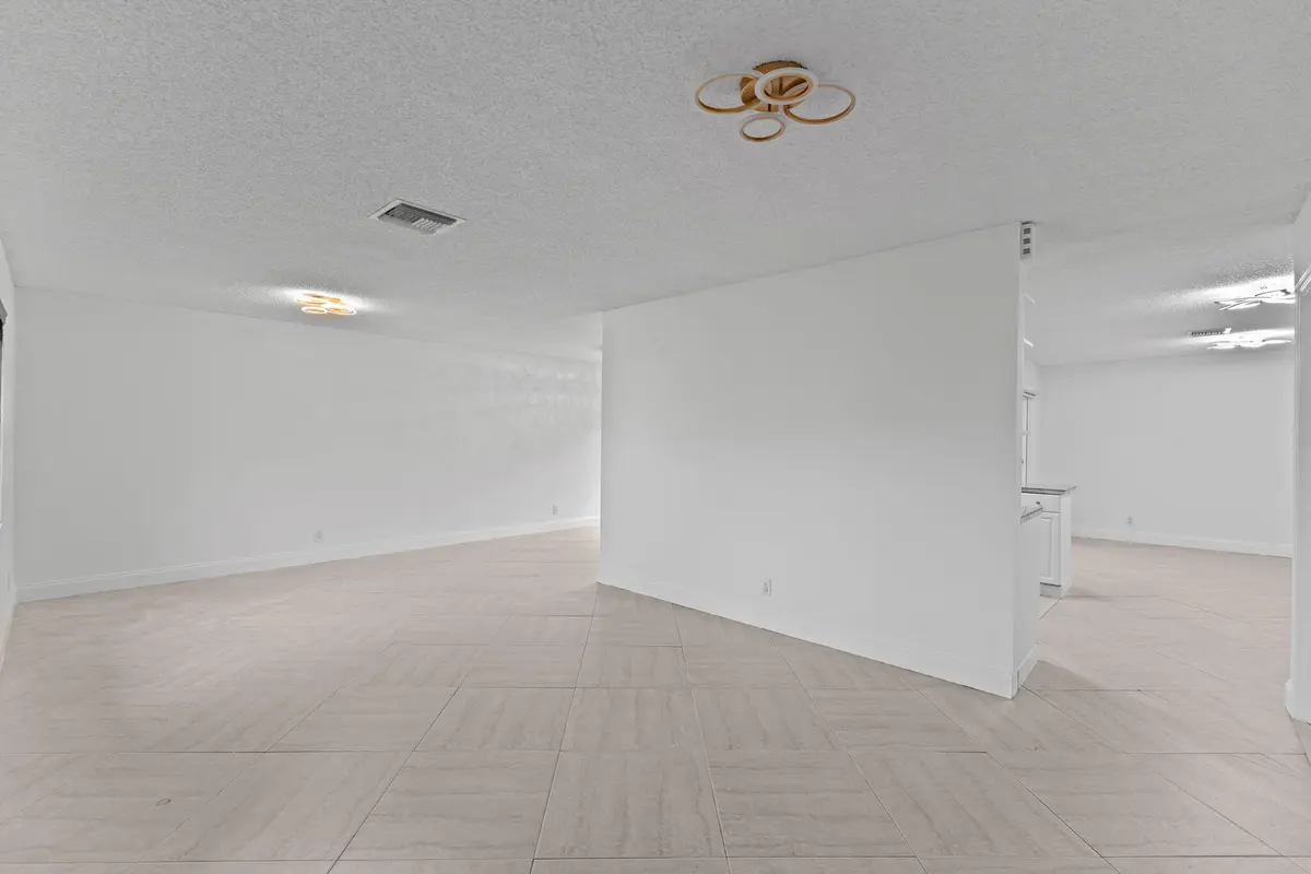 7-web-or-mls-A7400935 at 2315 NW 98th Lane, Coral Springs
