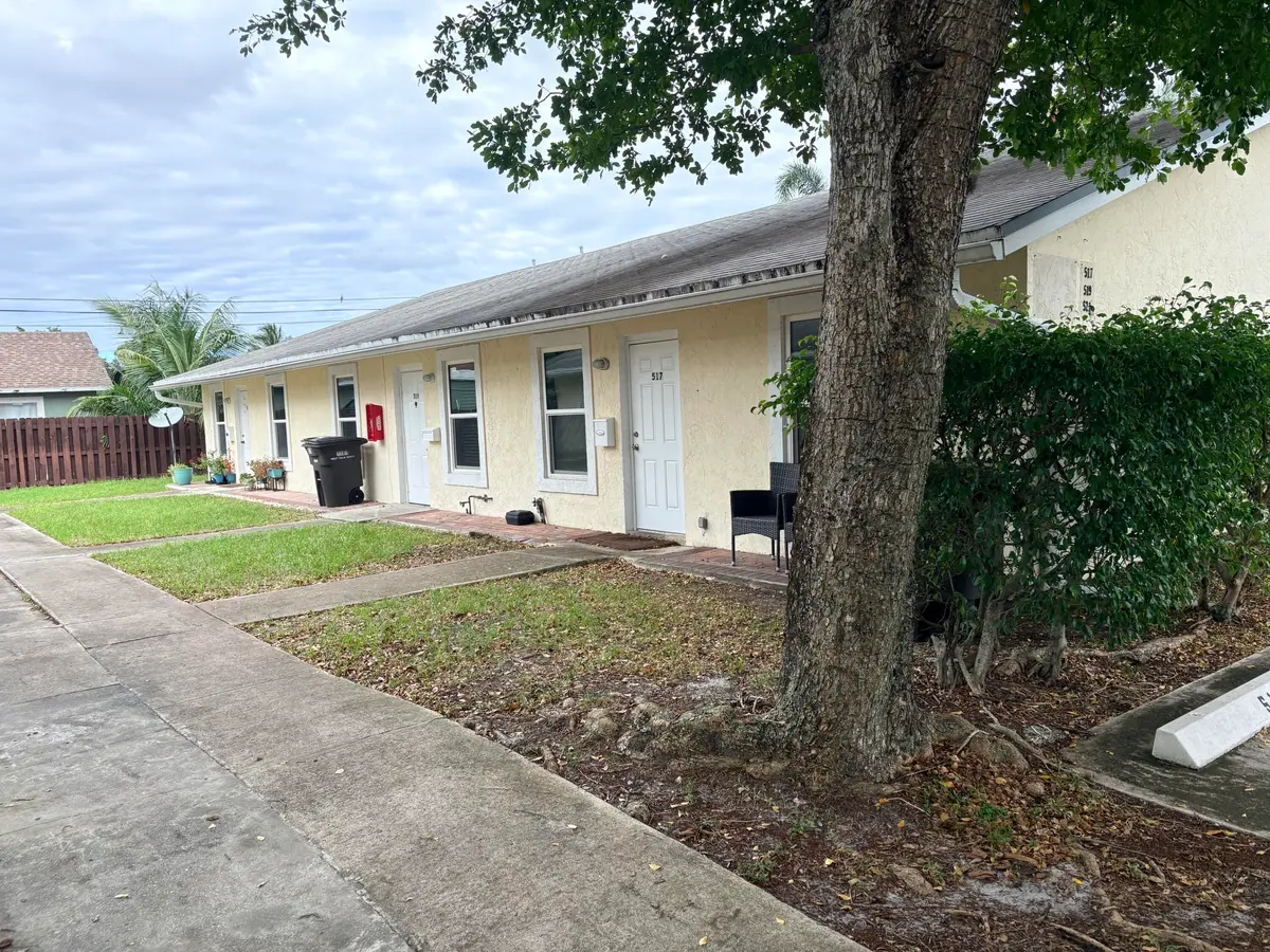EXTERIOR at 519 Nathan Hale Road, West Palm Beach