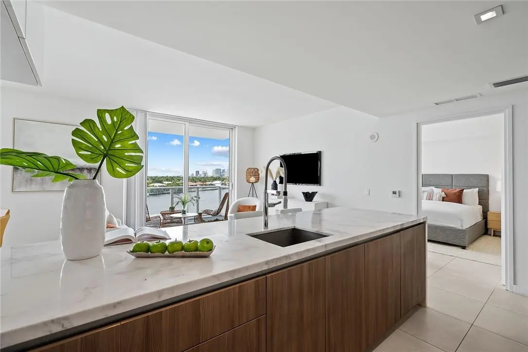 Photo 7 at 401 N BIRCH Road 606, Fort Lauderdale