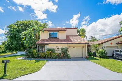 2810 SAND PINES Court, Lake Worth – Single Family Residence for sale