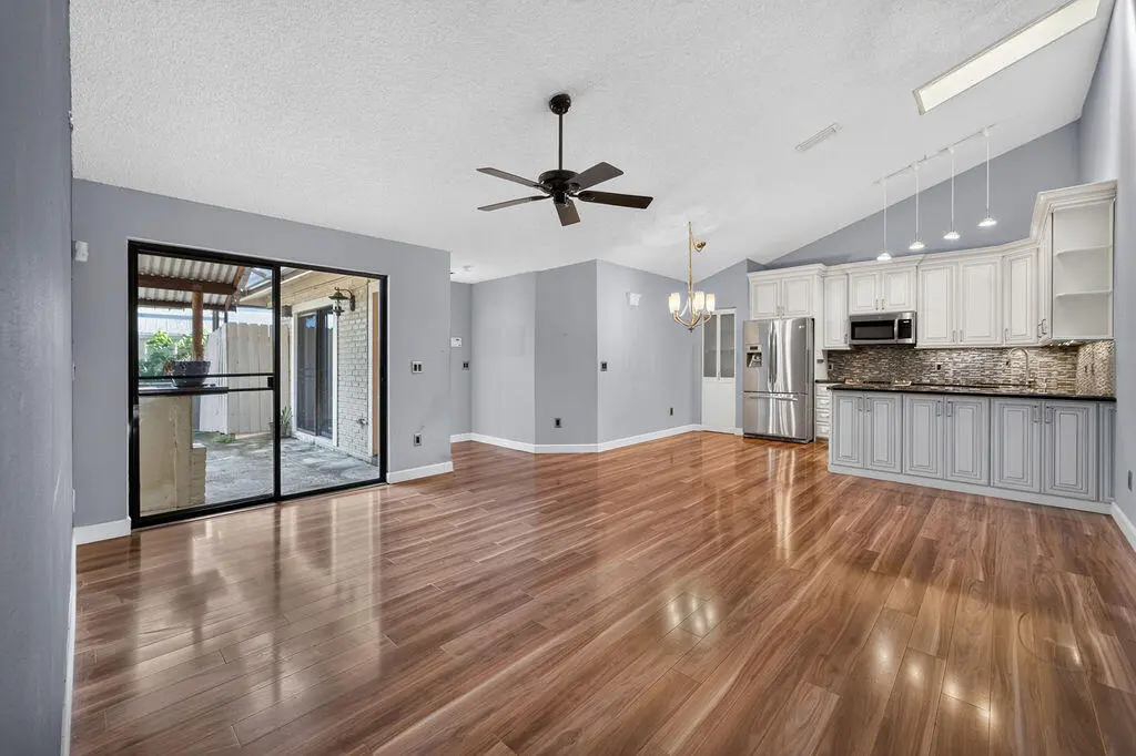 Living area at 5950 Golden Eagle Circle, Palm Beach Gardens