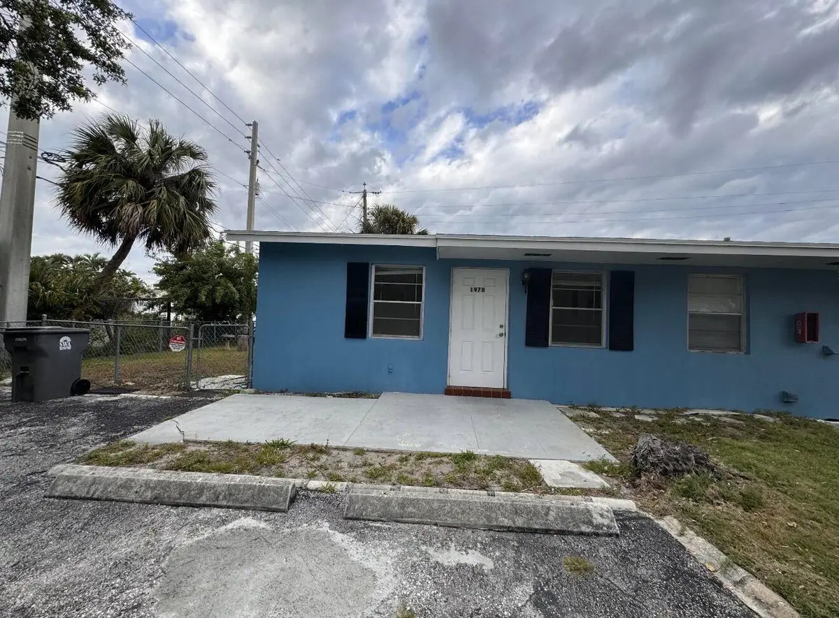 IMG_1412 at 1978 Windsor Drive, North Palm Beach
