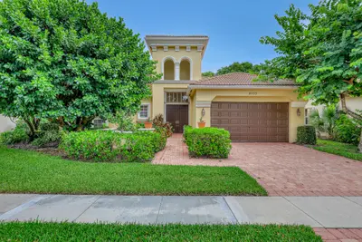 8933 Via Brilliante 8933, Wellington – Single Family Residence for sale