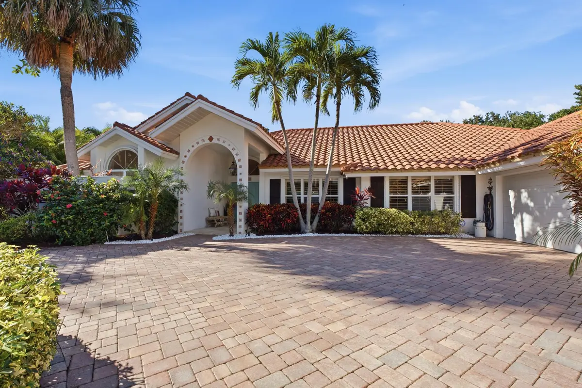 Front of Structure at 100 HILLCREST Drive, Sewalls Point