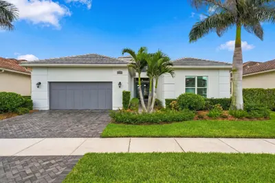 8711 SW FLUTTO Way, Port St. Lucie – Single Family Residence for sale