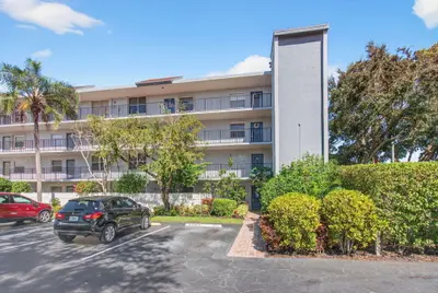 14701 CUMBERLAND Drive 1080, Delray Beach – Condominium for rent