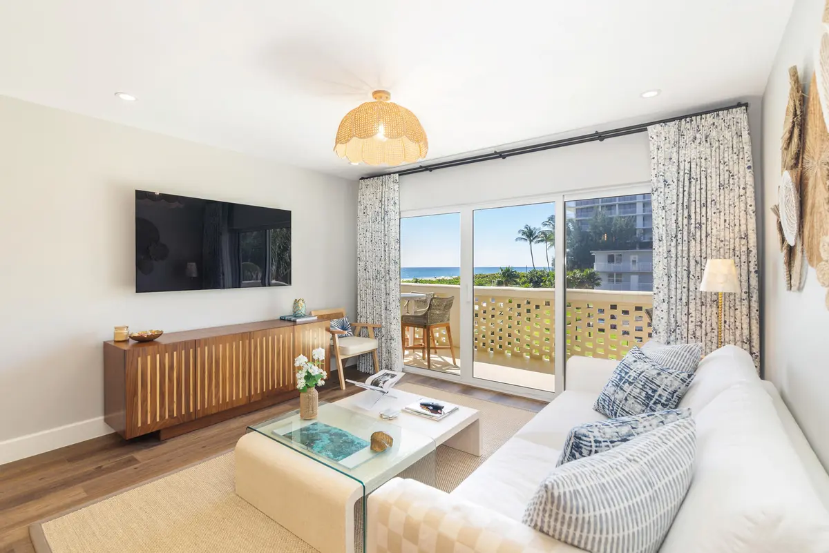 low-2 at 2545 S Ocean Boulevard 3140, Palm Beach