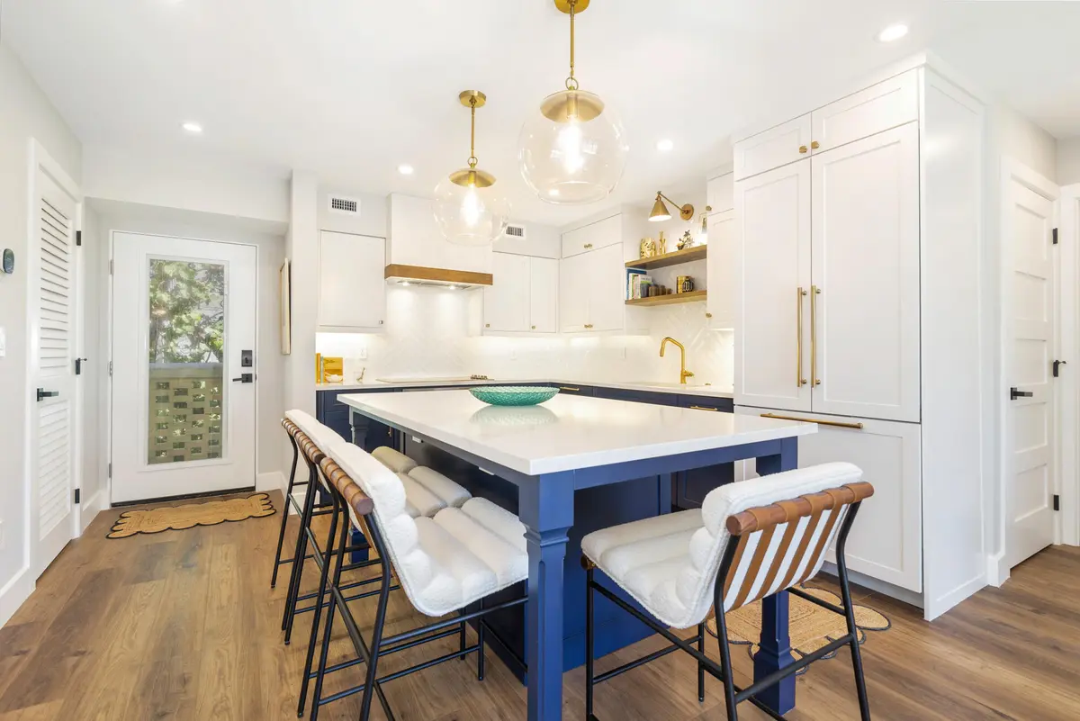 low-7 at 2545 S Ocean Boulevard 3140, Palm Beach