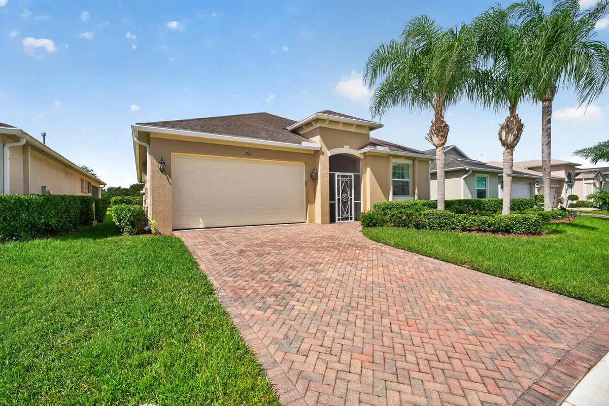 727 Honeybell Ct SW-1 at 727 HONEYBELL Court, Vero Beach