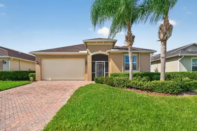 727 HONEYBELL Court, Vero Beach – Single Family Residence for sale