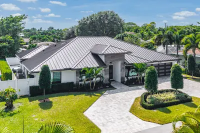 918 SW 28th Avenue, Boynton Beach – Single Family Residence for sale