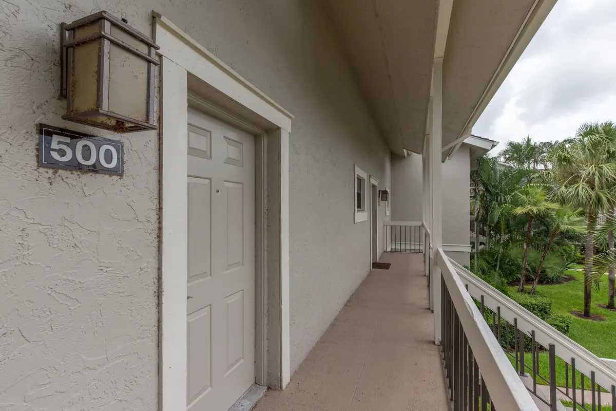 11863 Wimbledon Circle 500, Wellington, FL – photo 7