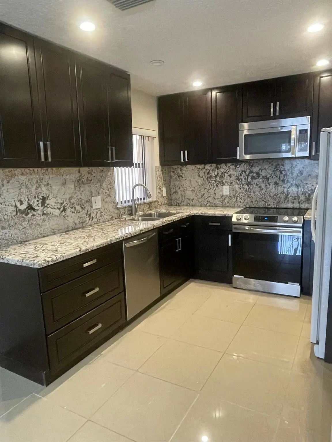 Photo 5 at 2836 Carambola Circle 19107, Coconut Creek