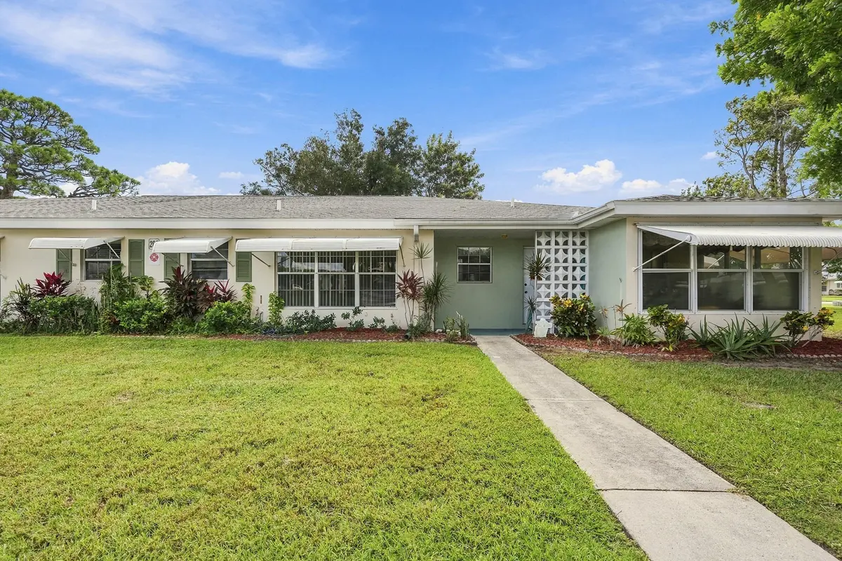 01_dsc08786 at 209 MANATEE Lane C, Fort Pierce