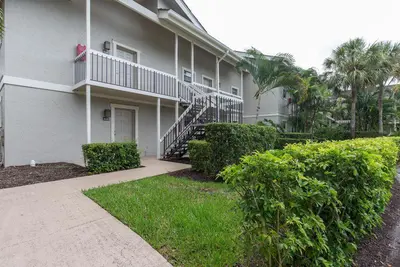 11863 Wimbledon 501 Circle 501, Wellington – Condominium for rent