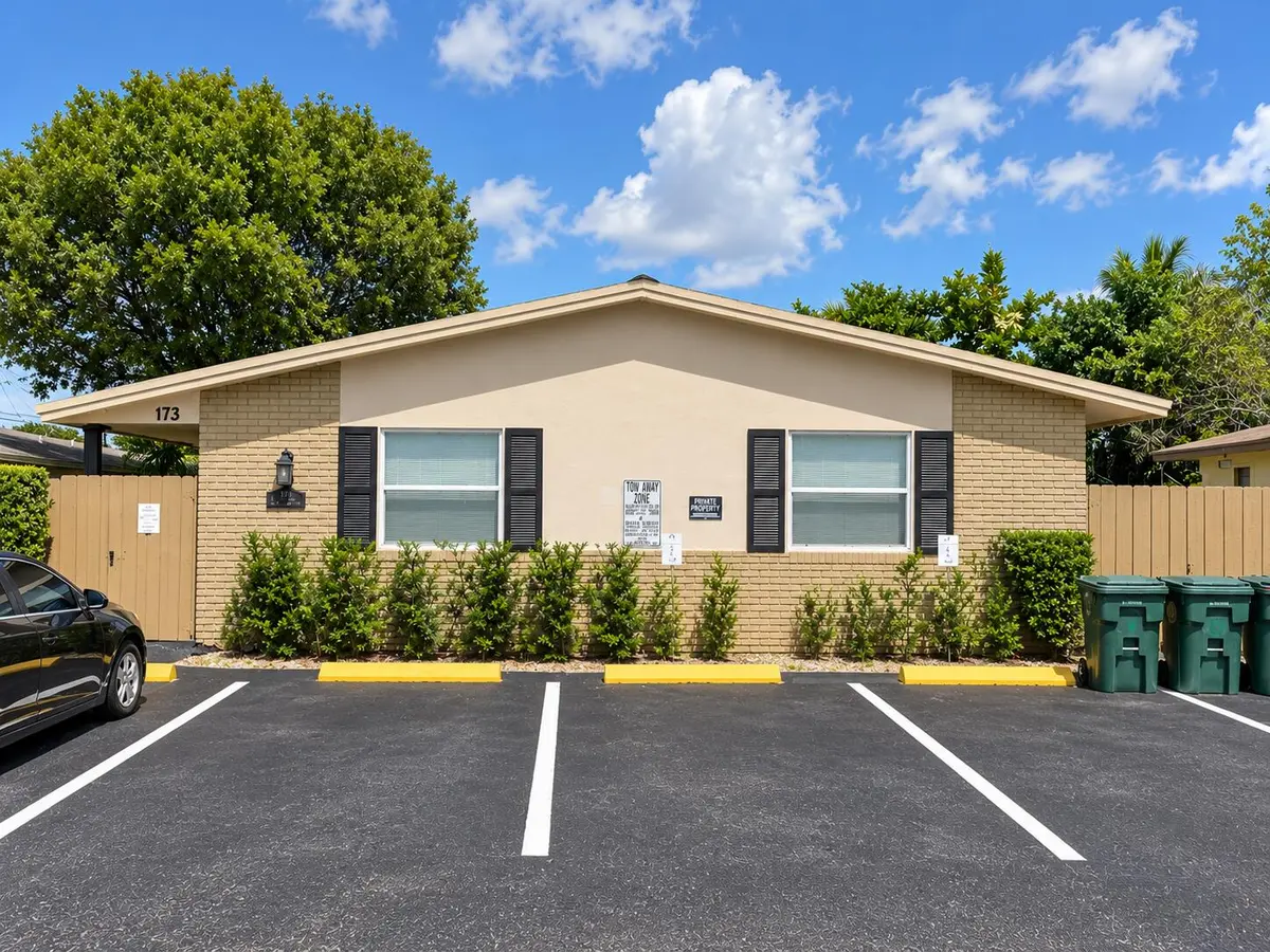 Exterior Front at 173 NW 42ND Street 4, Oakland Park