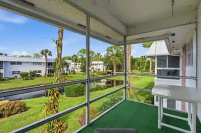 2929 SE OCEAN Boulevard K9, Stuart – Condominium for sale