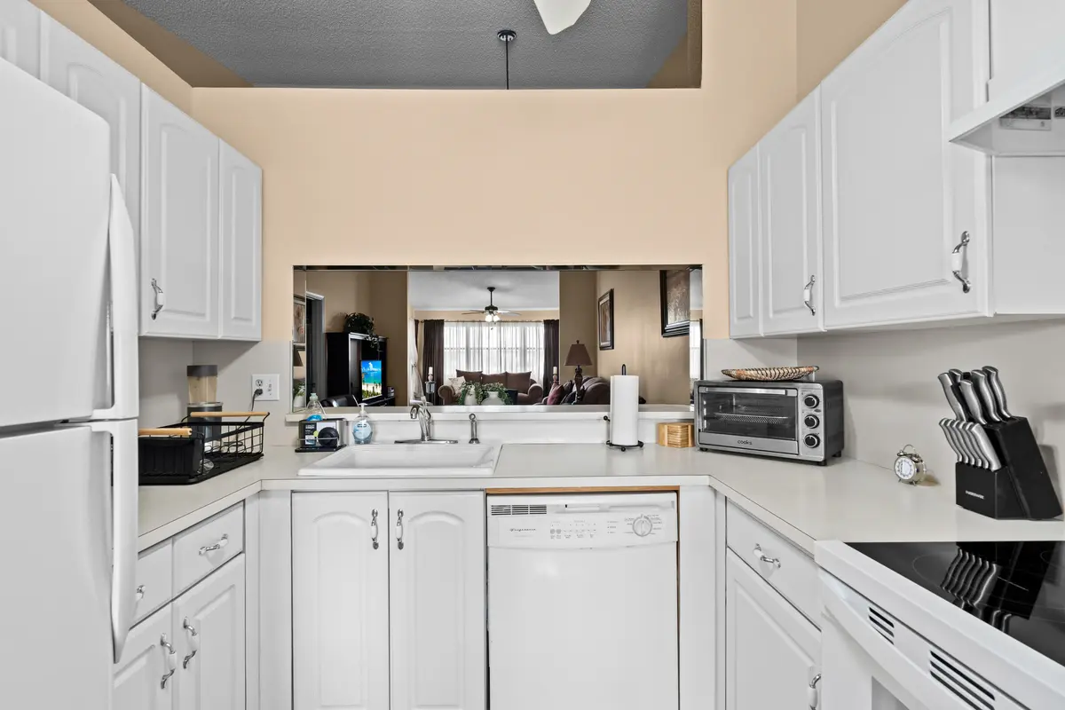 7-print-A7401560 at 7593 Tahiti Lane, Greenacres
