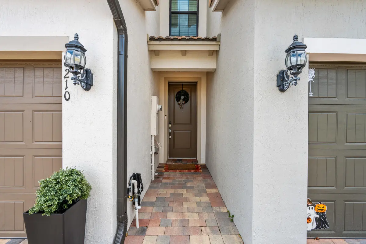 3-print-A7401579 at 8210 Tailshot Court, Lake Worth