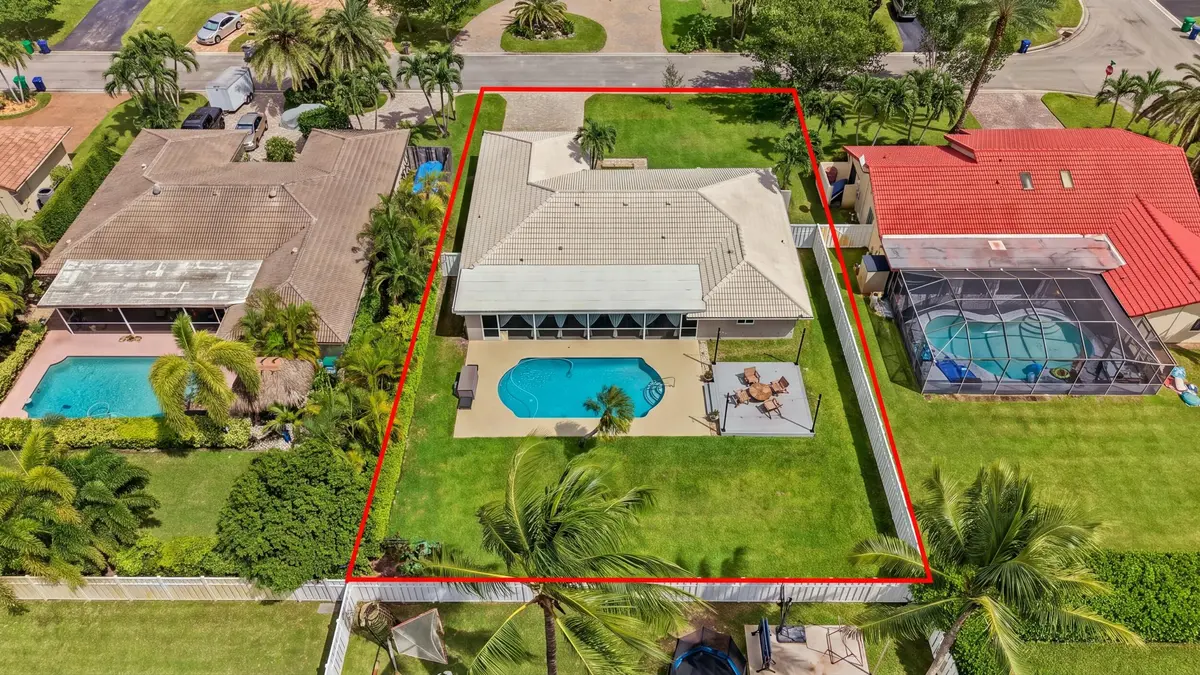 66_dji_20260926022916_0149_d_line at 626 NW 100th Way, Coral Springs