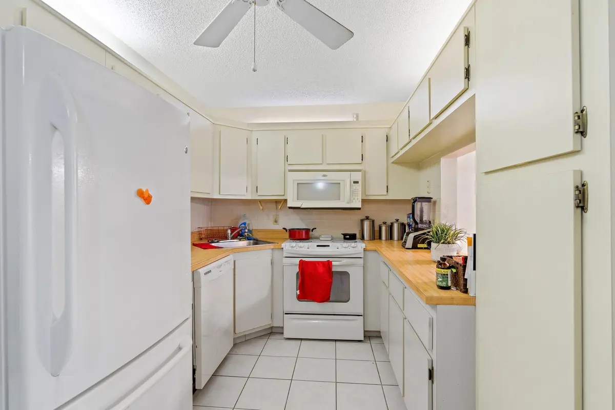 801 Sky Pine Way #H2 -Kitchen at 801 Sky Pine Way, Greenacres