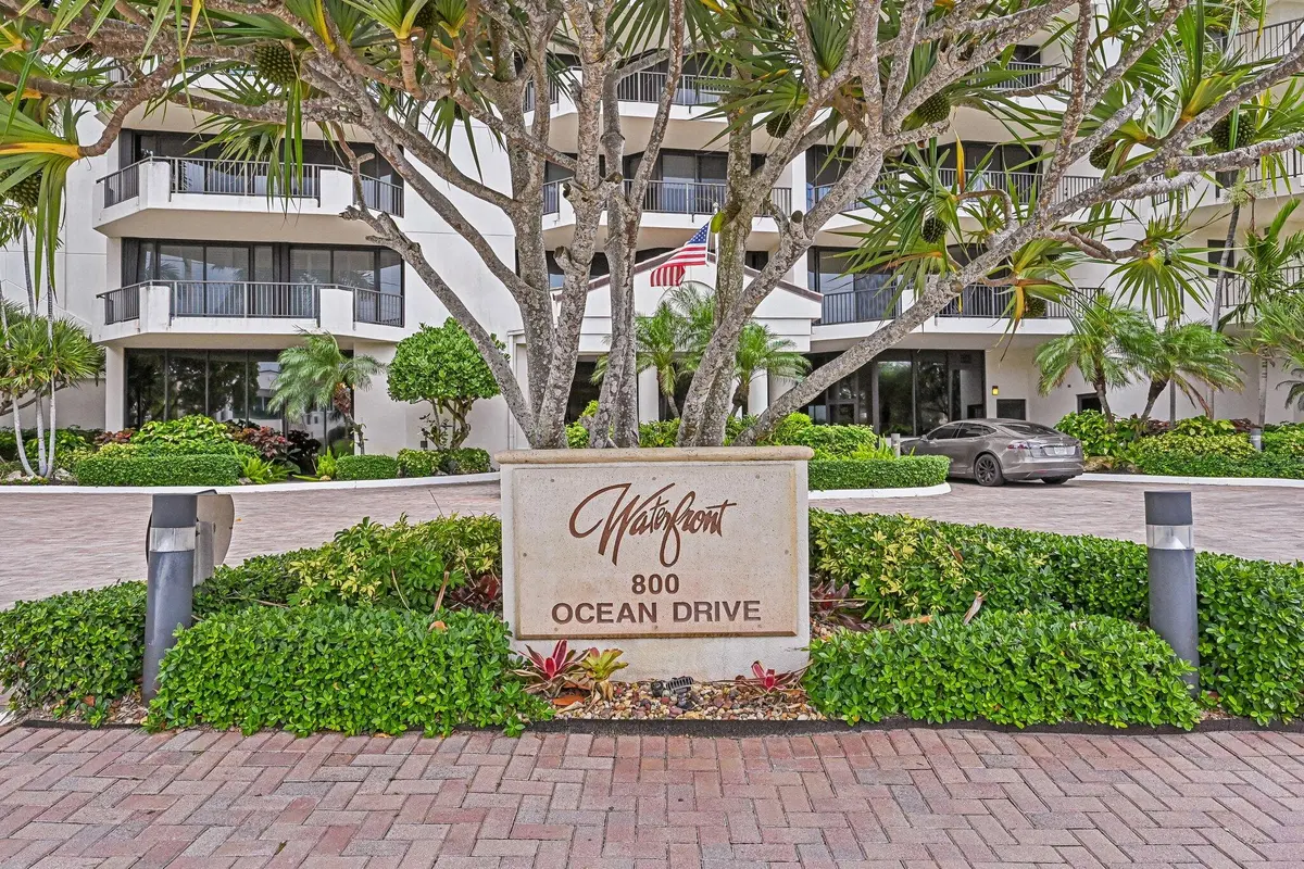 Exterior at 800 OCEAN Drive 1105, Juno Beach