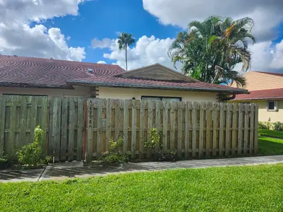4298 Woodstock Drive A, West Palm Beach – Townhouse for rent