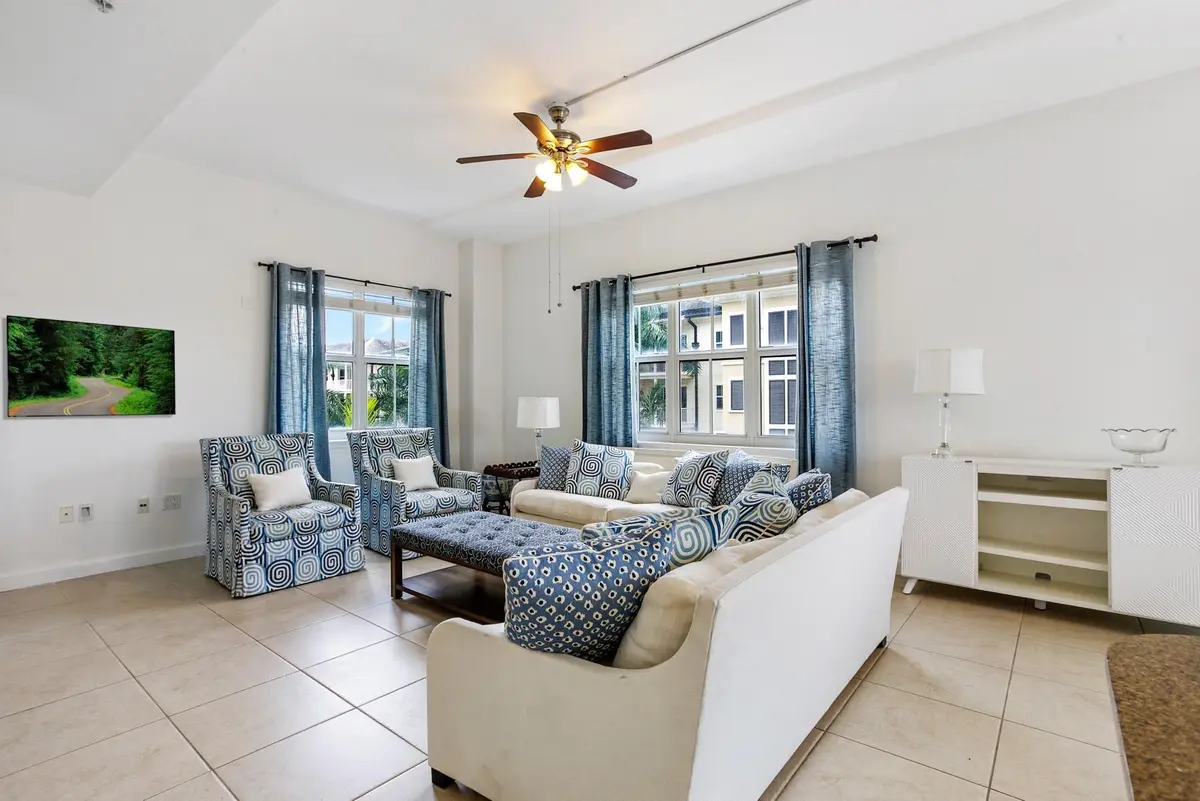 Photo 5 at 3960 N Flagler Drive 306, West Palm Beach