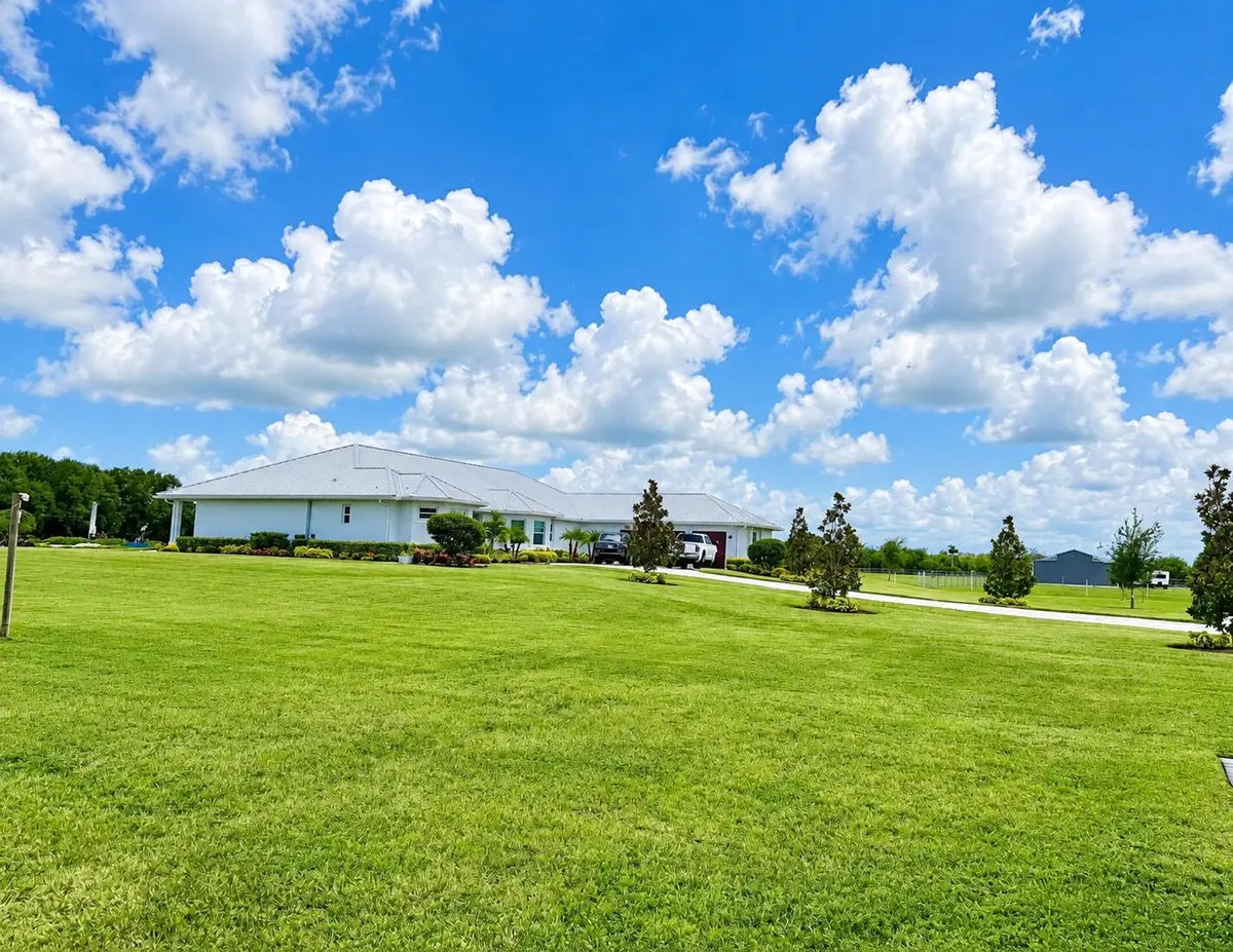 Front Yard at 6292 8TH Street, Vero Beach