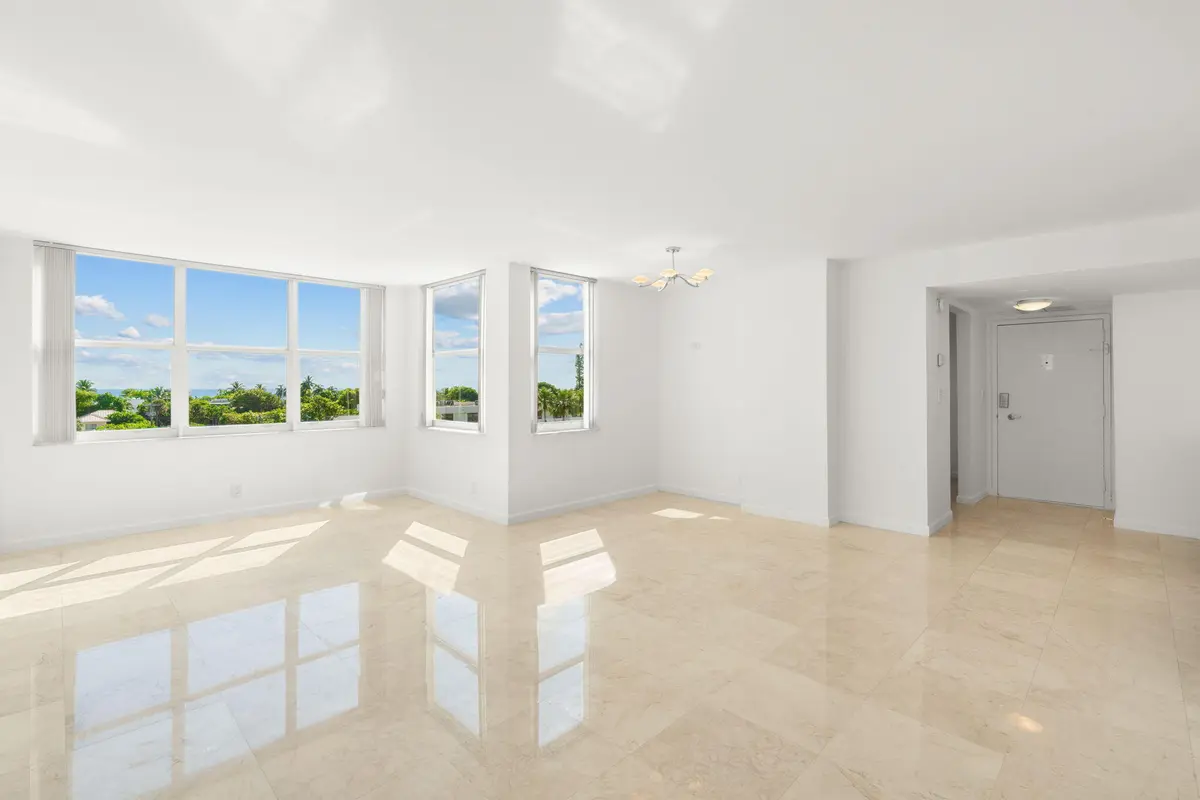 15-web-or-mls-3015 N Ocean Blvd 5F Fort at 3015 N Ocean Boulevard 5F, Fort Lauderdale