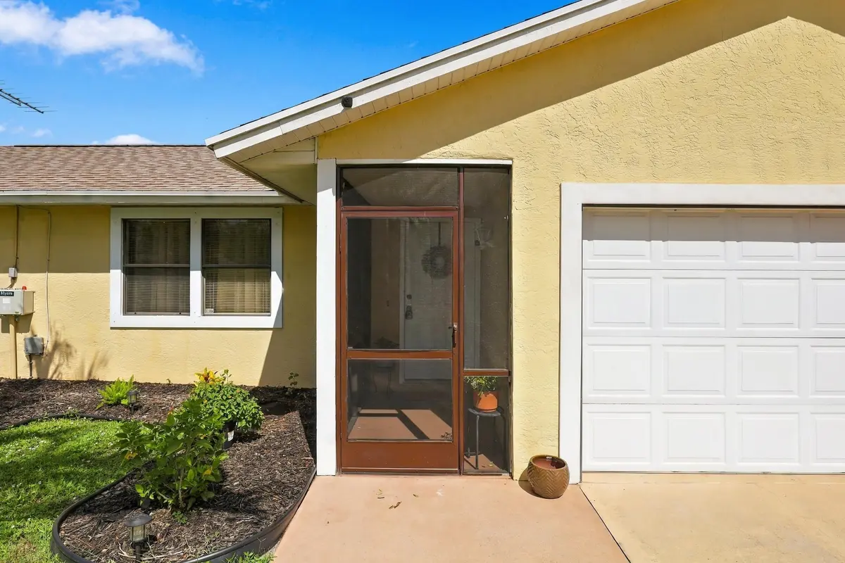 5_img_2074 at 611 SW DWIGHT Avenue, Port St. Lucie