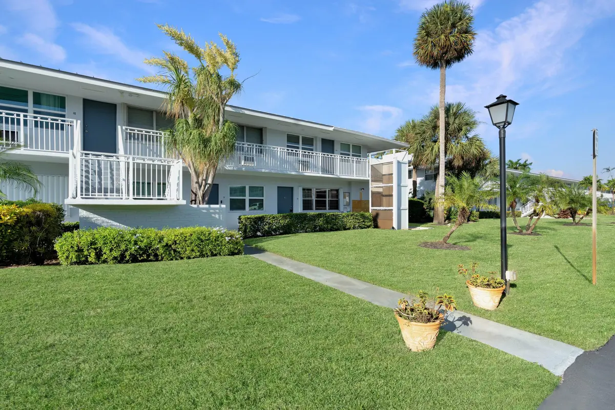 2420 S Federal HWY 10-10 at 2420 S FEDERAL Highway 10, Boynton Beach