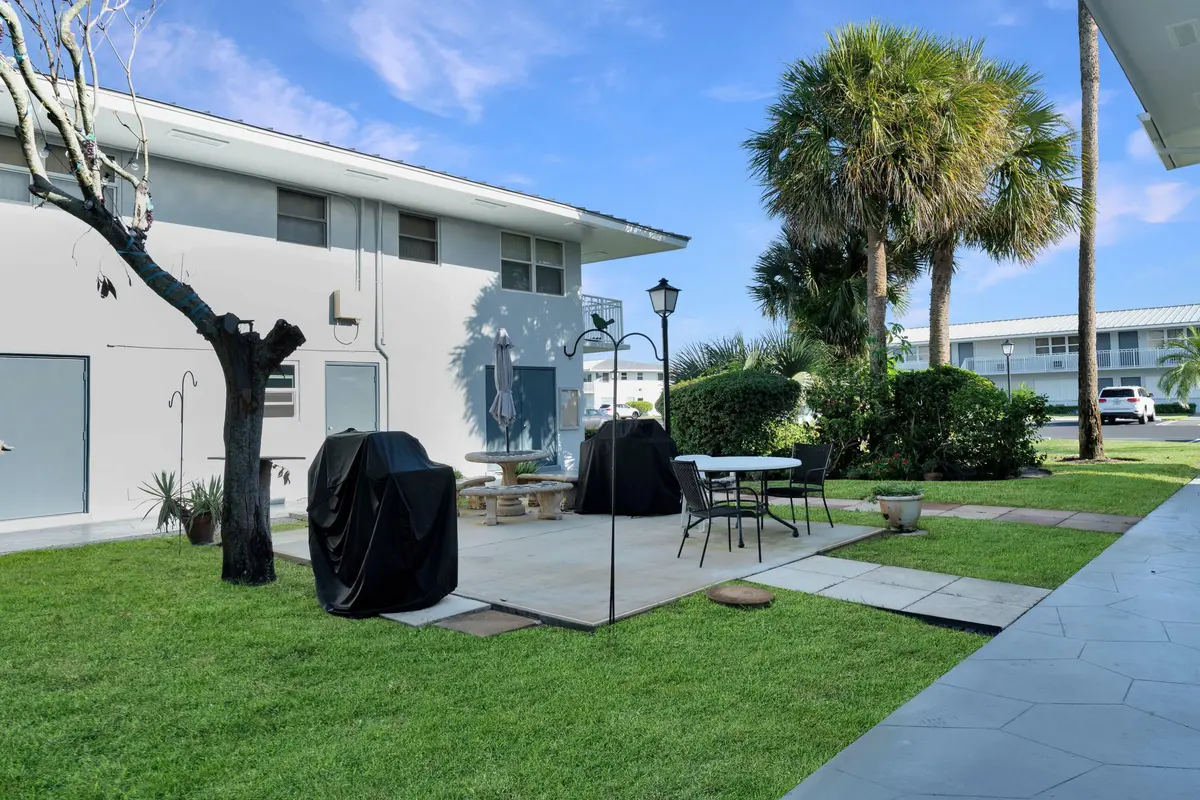 2420 S Federal HWY 10-11 at 2420 S FEDERAL Highway 10, Boynton Beach