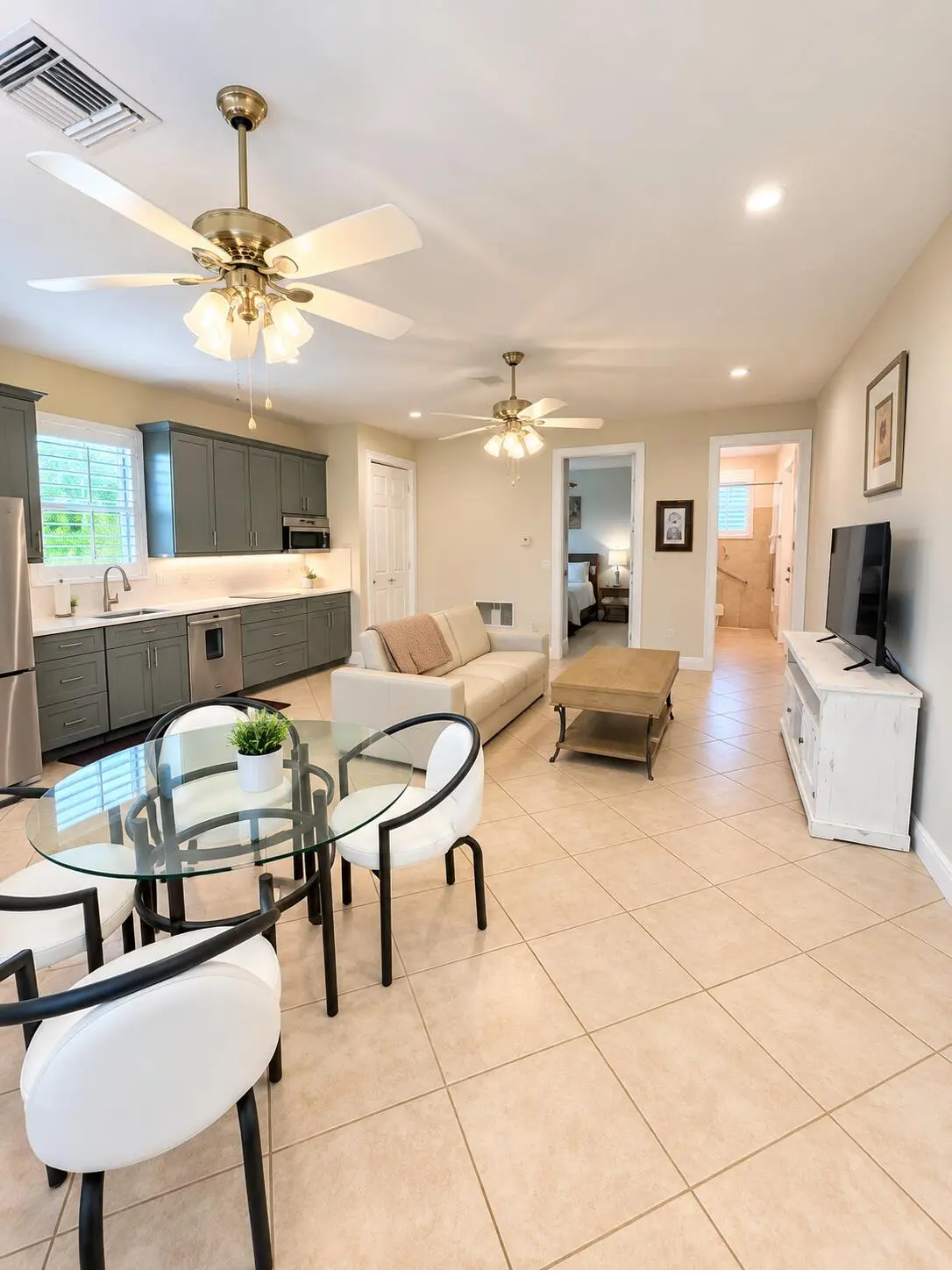 Bright Coastal Open-Plan Living Space at 7844 154th Court, Palm Beach Gardens