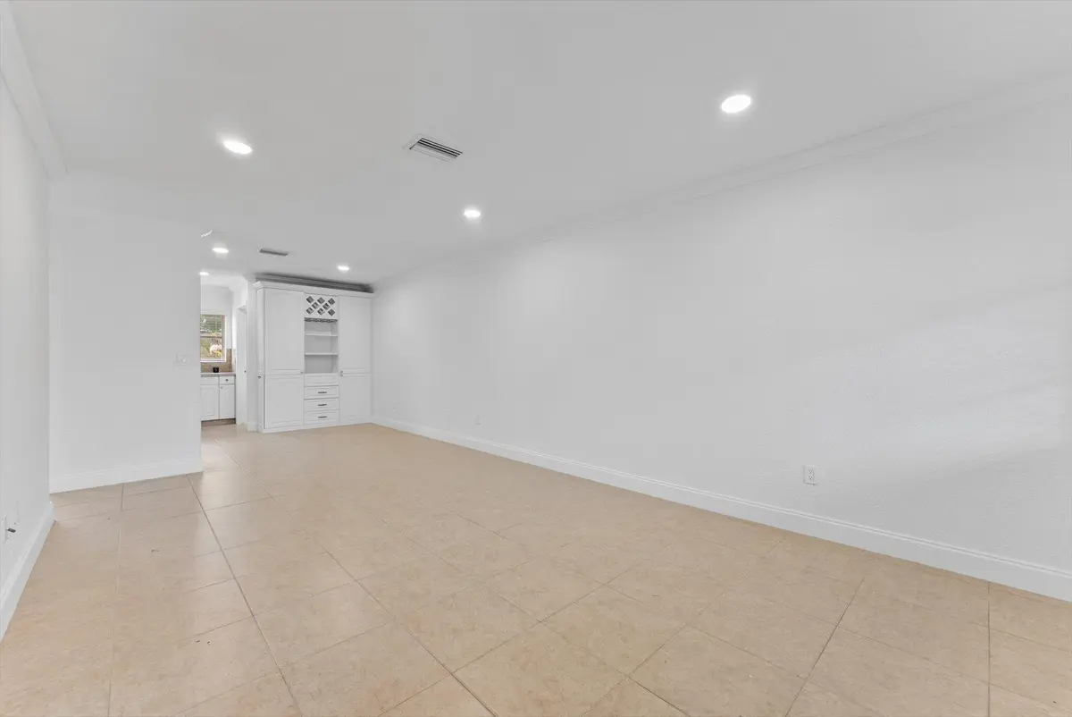 07-7 at 2631 NE 2nd Avenue, Boca Raton
