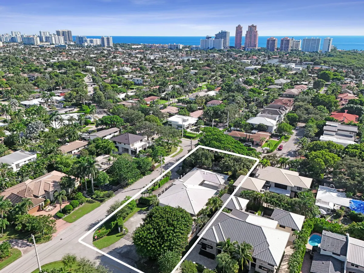 3-web-or-mls-CAM_20261013101952_0071_W at 2600 NE 21st Street, Fort Lauderdale