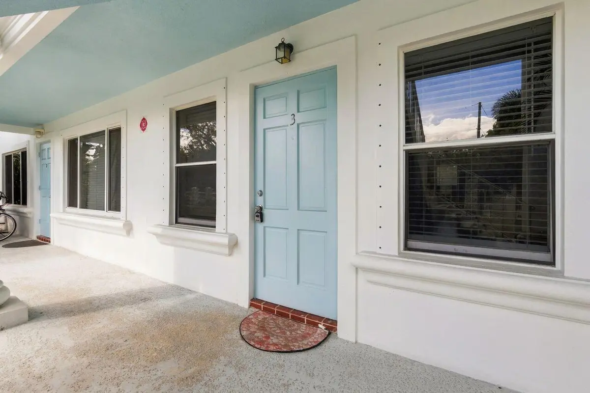 4529_NE_21st_Ave__007 at 4529 NE 21st Avenue #3, Fort Lauderdale