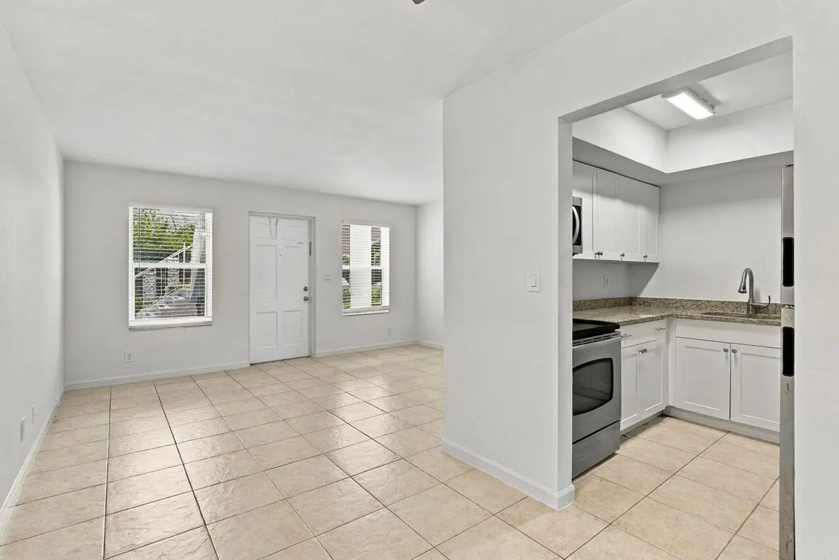 4529_NE_21st_Ave__013 at 4529 NE 21st Avenue #3, Fort Lauderdale