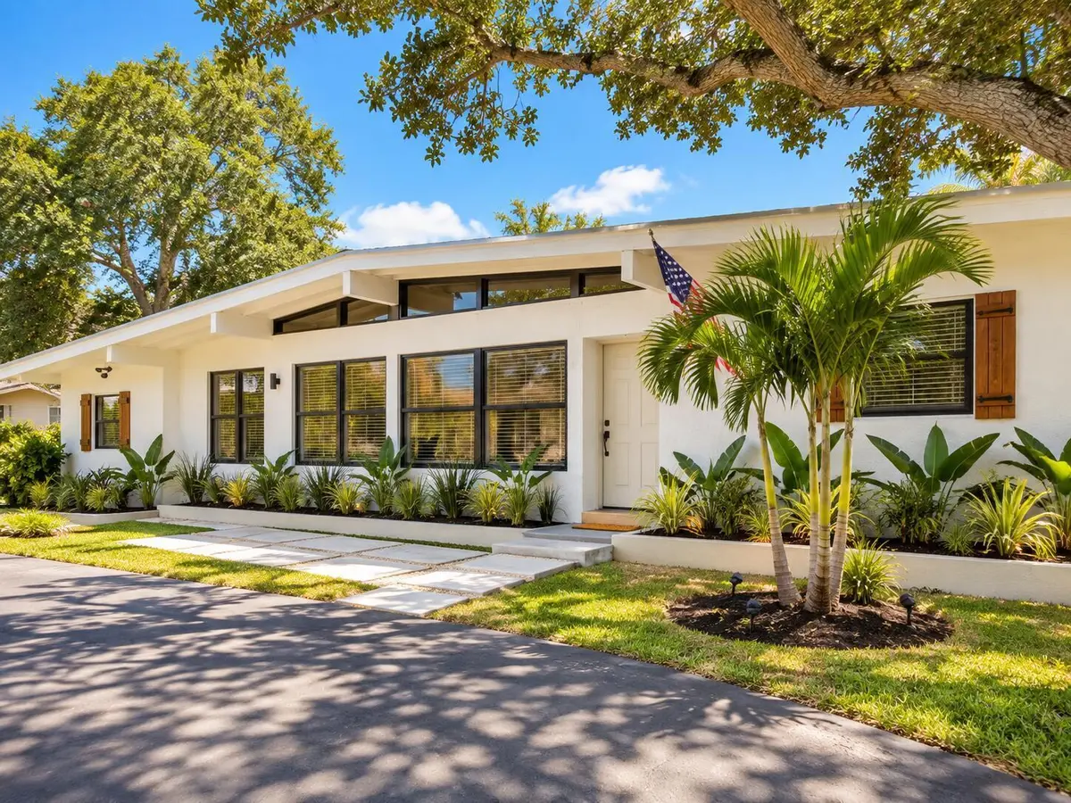 1944 NE Lake Place, Jensen Beach, FL – photo 1