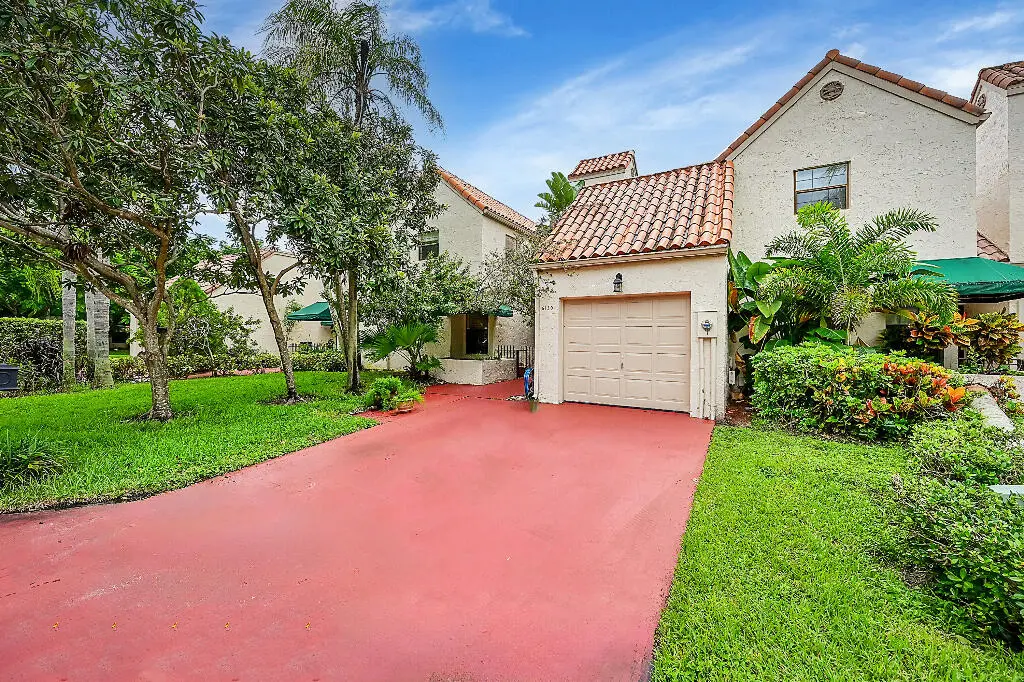 Welcome to 6130 Via Tierra Drive at 6130 Via Tierra Drive, Boca Raton