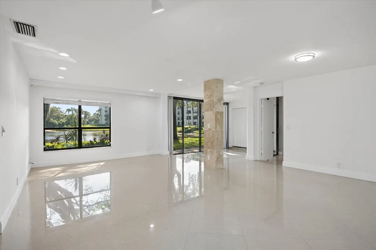 4119 CARAMBOLA Circle 2120, Coconut Creek, FL – photo 6