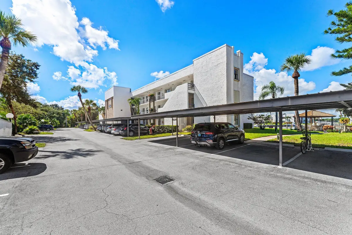 001-1950SouthwestPalmCityRoad-4102-Stuar at 1950 SW Palm City Road 4-102, Stuart