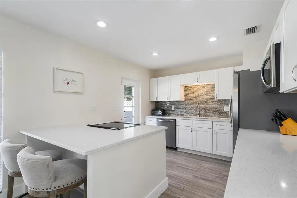Photo 5 at 2501 NE 12TH Street, Pompano Beach